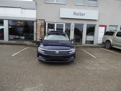 VW Passat Variant Highline 1,6 TDI *LED*PANO*AHK*