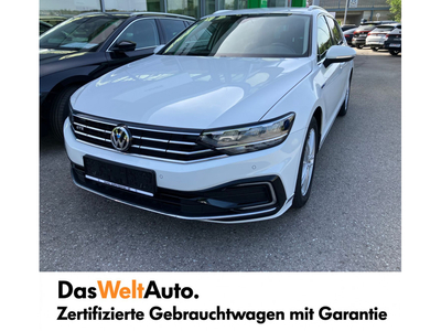 VW Passat GTE Variant