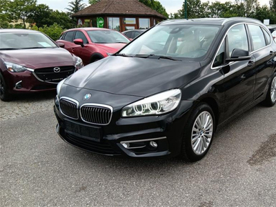 BMW 218i Active Tourer Sport Line