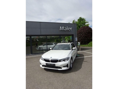 BMW 318d Mild-Hybrid *Leder* * Panorama* *LED*