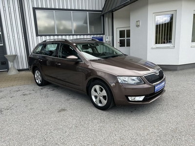 Skoda Octavia Combi Elegance TSI **NAVI**