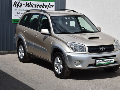 Toyota RAV4 2,0 D-4D 4x4 / Service NEU /