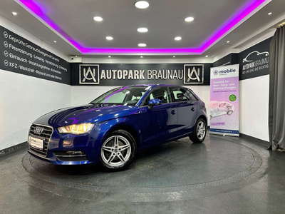 Audi A3 1.6 Attraction *WENIG-KM*NEUES-PICKERL*