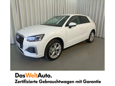 Audi Q2 30 TFSI admired