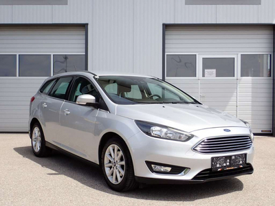 Ford Focus Traveller 1,5 TDCi Titanium * NAVI * ACC * AHK * 1. BESITZ