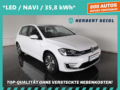 VW Golf VII 35,8 kWh *LED / NAVI / 35,8 kWh / SHZG...