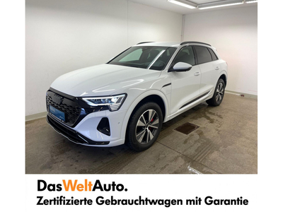 Audi Q8 50 e-tron quattro business