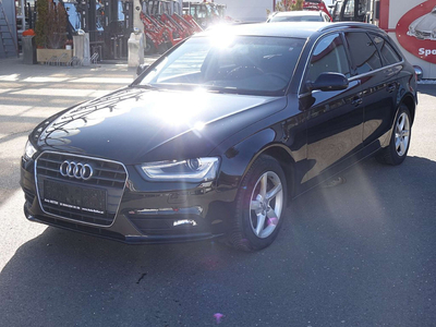 Audi A4 Avant 2,0 TDI Aut. *XENON, NAVI, AHK*