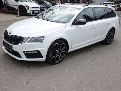 Skoda Octavia Combi RS 2,0 TDI 4x4 DSG *LED, VIRTUAL, PANO, S...