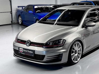 Volkswagen Golf GTI 2,0 TSI DSG