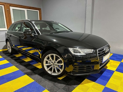 Audi A4 QUATTRO 4X4| STRONIC | KAMERA | XENON| ALU | 190PS