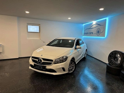 Mercedes-Benz A 160 *TEILLEDER AMG SPORTSITZE*MULTIFUNKTION*wenig K...