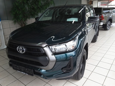 Toyota Hilux DK Country 4WD 2,4 D-4D