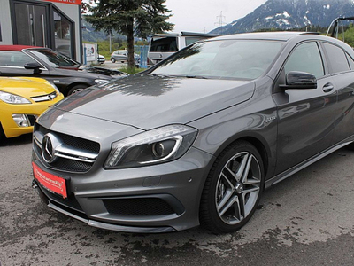 Mercedes-Benz A 45 AMG 4MATIC Aut. *Performance***