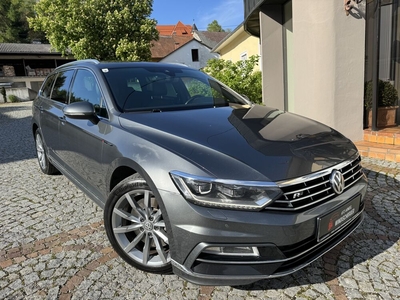 VW Passat Highline 4Motion R-LINE PANO LED ACC