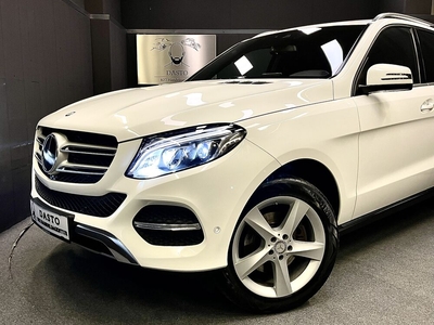 Mercedes-Benz GLE 250 d__4Matic__