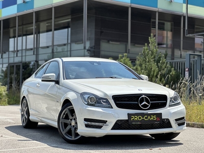 Mercedes-Benz C 220 CDI // BlueEfficiency // AMG-Line