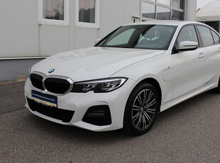 BMW 330 e PHEV xDrive Aut. M-Sport LED HiFi Sitzheiz...