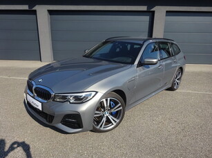 BMW 330e xDrive M, Laser, HUD, ACC, AHK, Hifi, RFK,