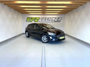 Ford Focus 1,5 EcoBl. Aut. ''NAVI*W-PAKET*CARPLAY*PDC''