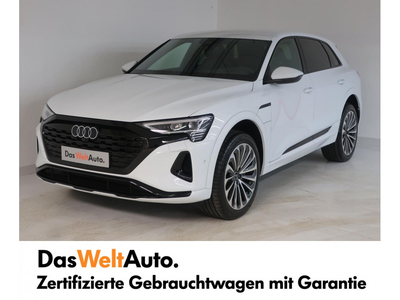 Audi Q8 55 e-tron quattro business