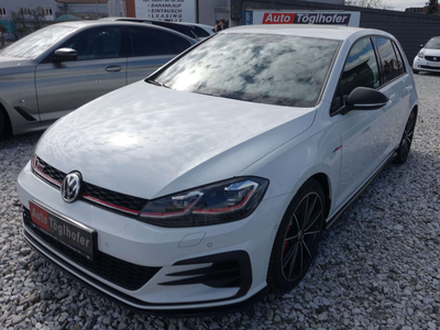 VW Golf GTI TCR - top Ausstattung - jedes Service bei VW