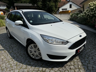 Ford Focus Trend KLIMAAUTOMATIK NAVI SHZ FSHZ