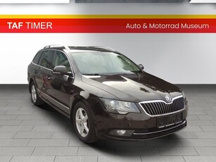 Skoda Superb Combi Business 2,0 TDI DSG inkl NAVI