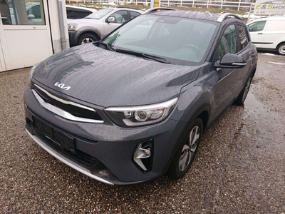 KIA Stonic Silber 1.2 DPI 84 PS