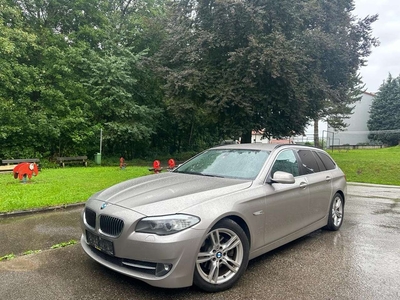 BMW 520 Automatik-F11-Euro5-Xenon-Navi-PDC-Export-Gepflegt