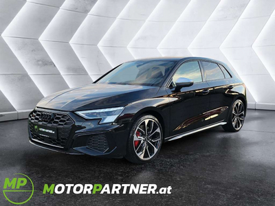 Audi S3 TFSI quattro S-tronic