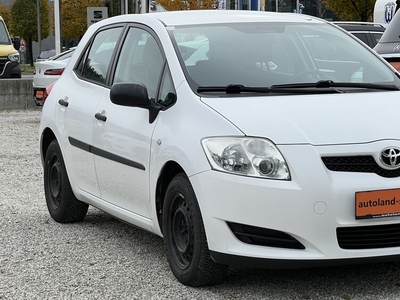 Toyota Auris Gebrauchtwagen, Benzin, Weiß, Salzburg, ID 1128621