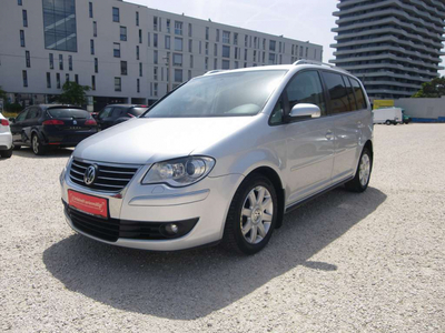 VW Touran Highline 1,9 TDI DPF DSG