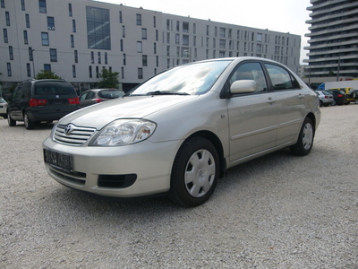 Toyota Corolla 1,4 D-4D Linea Luna