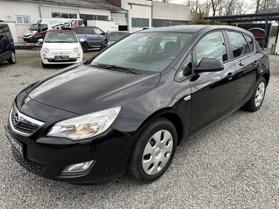 Opel Astra/1.BESITZ/WENIG KM