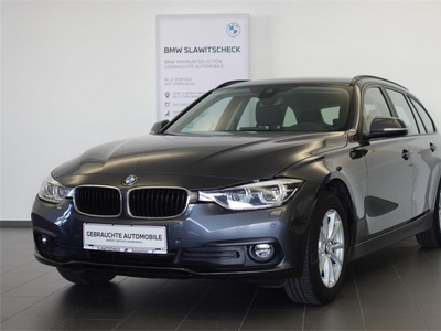 BMW 320d xDrive Touring Advantage