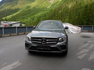 Mercedes-Benz GLC 220 d 4Matic AMG Line mit Anhängerkupplung