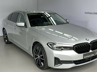 BMW 520dxDrive LCI Lim. *ACC*LenkradH*H&K*Kamera*19''