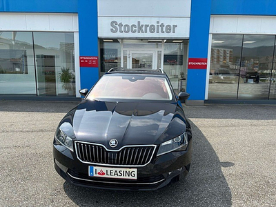 Skoda Superb Kombi 1,6 TDI Style*Xenon*Pano*Kamera*Navi