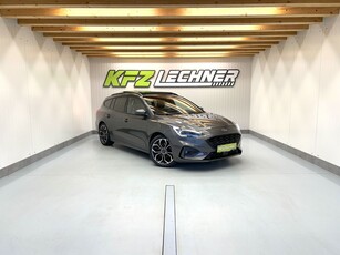 Ford Focus Turnier ''ST-Line'' ''LED*AHK*NAVI*R-KAM*PANO''