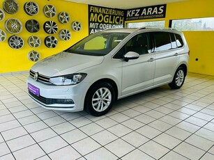 VW Touran Highline DSG 1.Besitz/Navi/8-Fach-Bereift