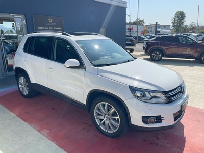 VW Tiguan 4Motion 2,0 TSI Panoramaglasdach! Bi-Xenon!