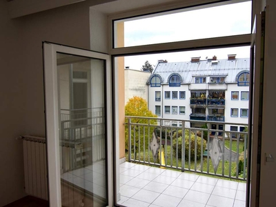 Gepflegte 3 Zimmer-Altbau-Wohnung mit Balkon, zentral in Schallmoos