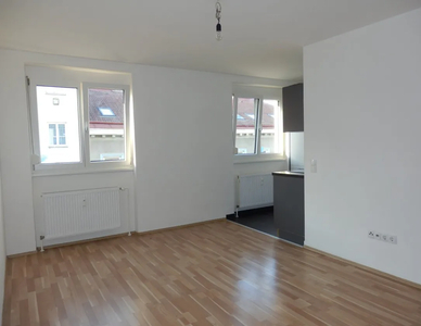 Ideale kleine 2 Zi NB-Wohnung mit perfekter Aufteilung - U4 !!