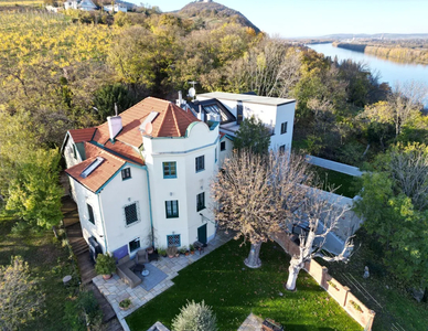 Jahrhundertwende-Villa mit großem Garten im beliebten neunzehnten Bezirk!