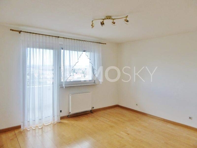 Gemütliches Eigenheim mit Potential - 3 Zimmer und Loggia