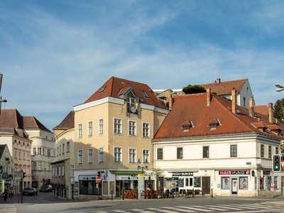 ZWEI KREMSER WAHRZEICHEN - EIN KAUFGEGENSTAND - ZWEI MEHRPARTEIENWOHNHÄUSER MIT ENTWICKLUNGSPOTENTIAL UND SOLIDER RENDITEMÖGLICHKEIT