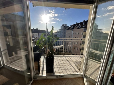 Barrierefreie Stadtwohnung mit Ausblick in zentraler Lage SOFORT VERFÜGBAR für ein Pärchen/Singel