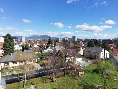 Lichtdurchflutete 3 Zimmer Maisonette mit traumhaftem Blick über Graz!!!