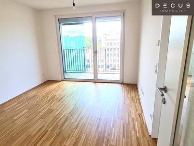 ZWEIZIMMERWOHNUNG MIT BALKON - STRASSENSEITIG -BEI SCHÖNBRUNN